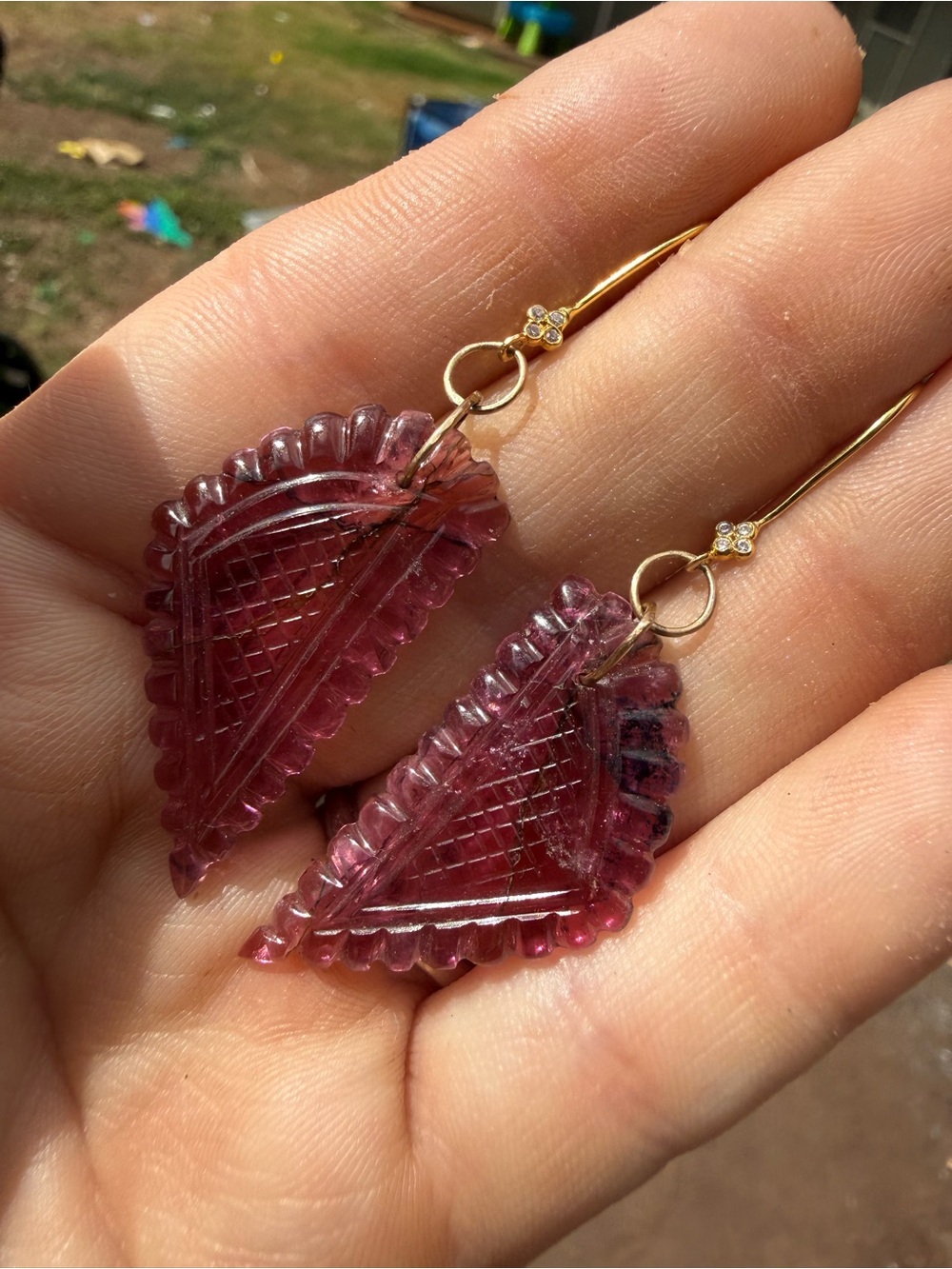 25.80ctw solid 14k gold genuine hand carved tourmaline/ diamond earrings - Picture 4 of 16